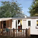 Zecamping 4 Etoiles Avec Parc Aquatique Club Enfant Dog Friendly Campsite 4*
