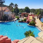 Campingplads Zecamping 4 Etoiles Avec Parc Aquatique Club Enfant Dog Friendly 4*