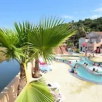 Campingplads Zecamping 4 Etoiles Avec Parc Aquatique Club Enfant Dog Friendly