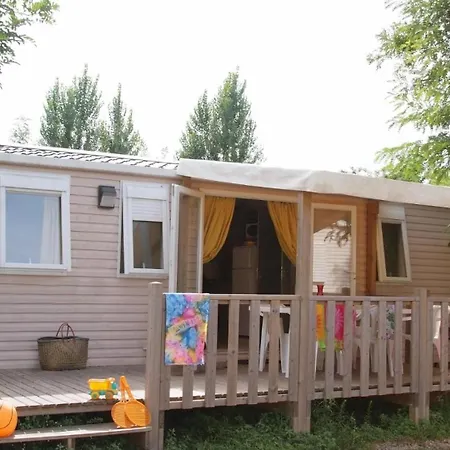 Campingplatz Zecamping 4 Etoiles 1km Espace Aquatique Mobil-home Tv 29m2 4*