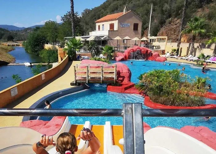 Zecamping 4 Etoiles Avec Parc Aquatique Club Enfant Sauna Dog Friendly