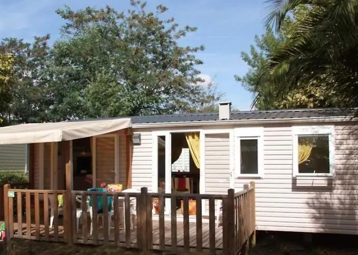 Zecamping 4 Etoiles Avec Parc Aquatique Club Enfant Sauna Dog Friendly Camping 4*