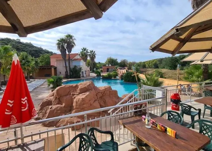 Camping Zecamping 4 Etoiles Avec Parc Aquatique Club Enfant Sauna Dog Friendly