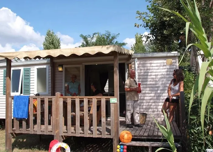 Zecamping 4 Etoiles Avec Parc Aquatique Club Enfant Sauna Dog Friendly 4*